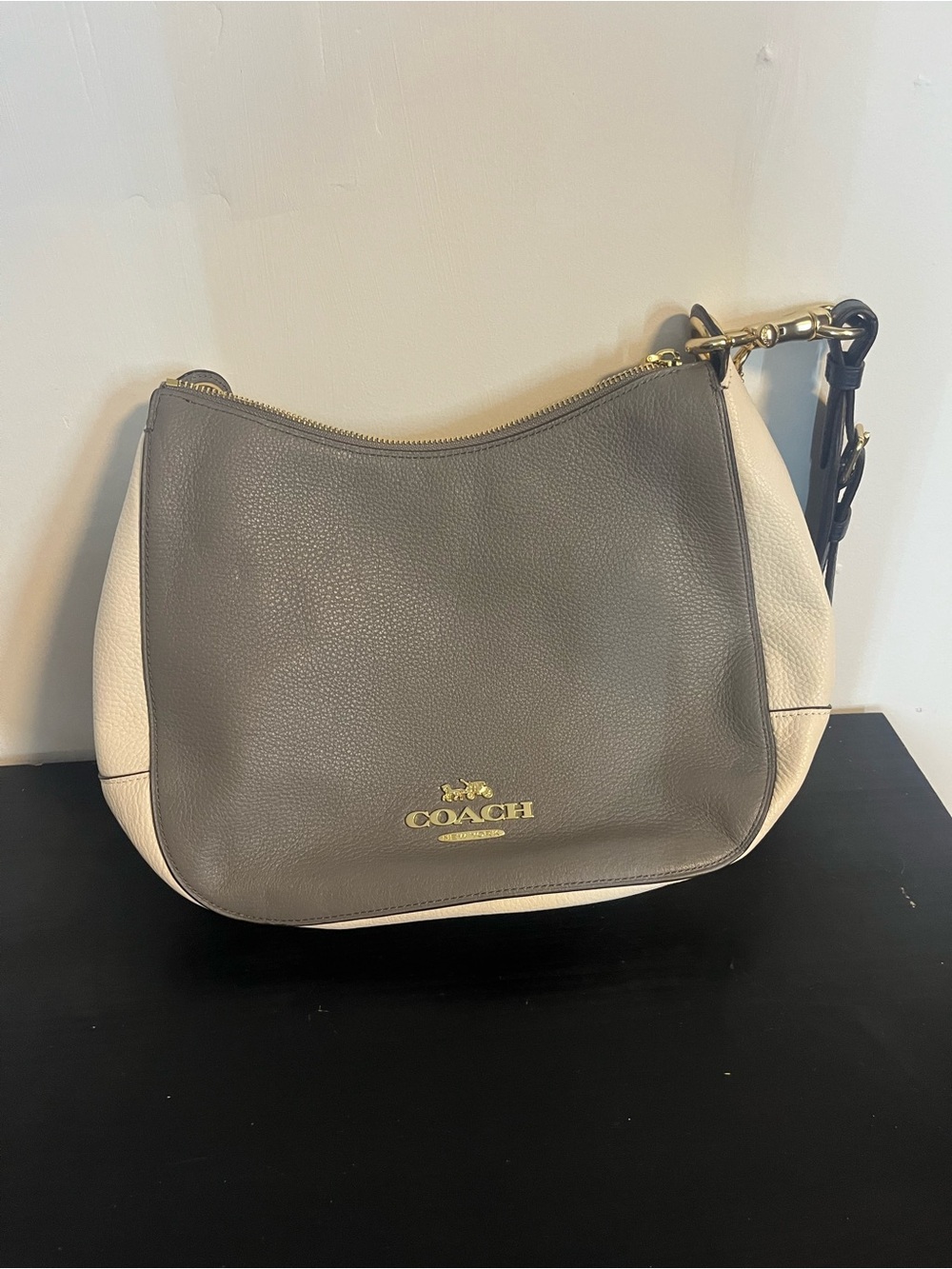 Coach F76697 Jes Colorblock Hobo Heather Gray/Black Pebbled Leather
